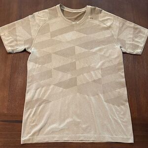 lululemon Metal Vent Tech Large